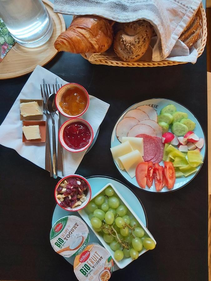 Vigeo Lounge B&B Coffee Bojnice Buitenkant foto